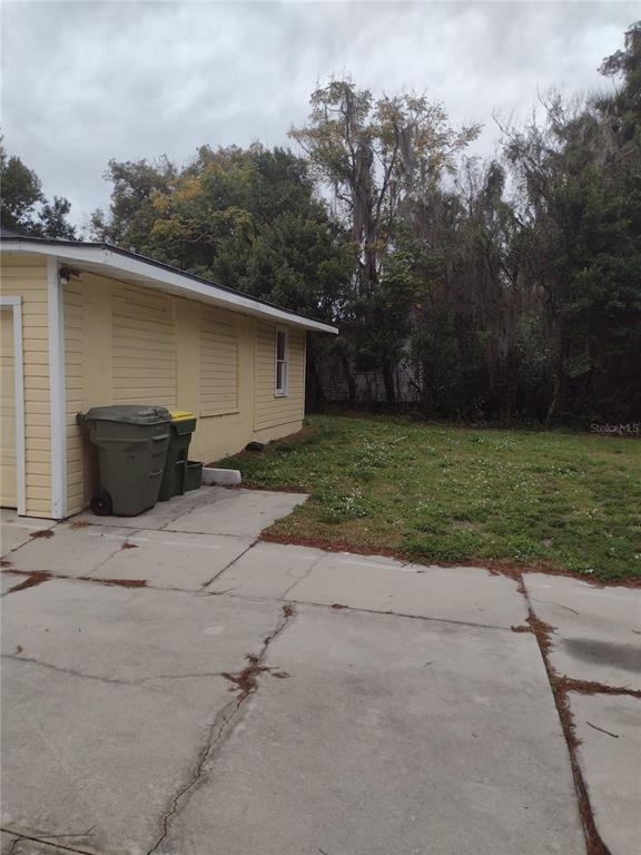 320 S 4TH STREET, LEESBURG, FL — photo 4 of 16