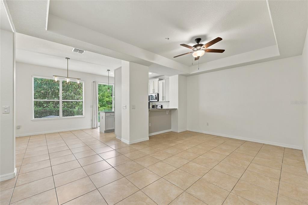 9649 SILVER BUTTONWOOD STREET, ORLANDO, FL — photo 5 of 36
