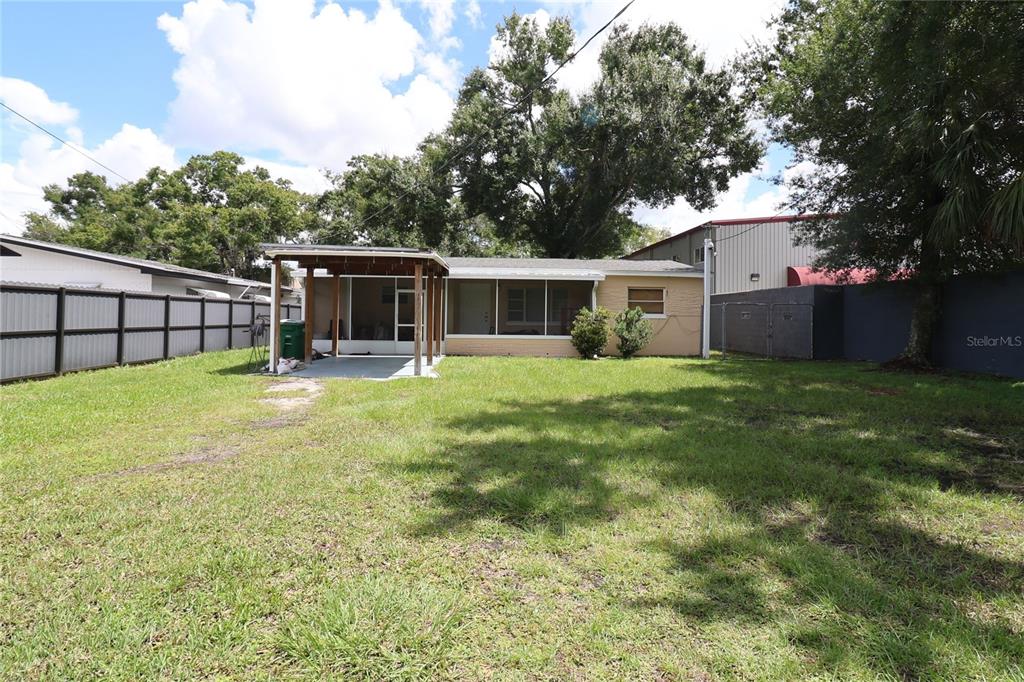 4617 N CLARK AVENUE, TAMPA, FL — photo 2 of 26