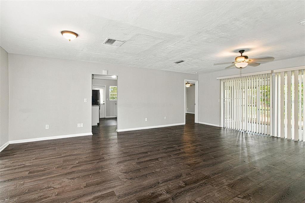 7219 CASCADE STREET, SPRING HILL, FL — photo 4 of 16
