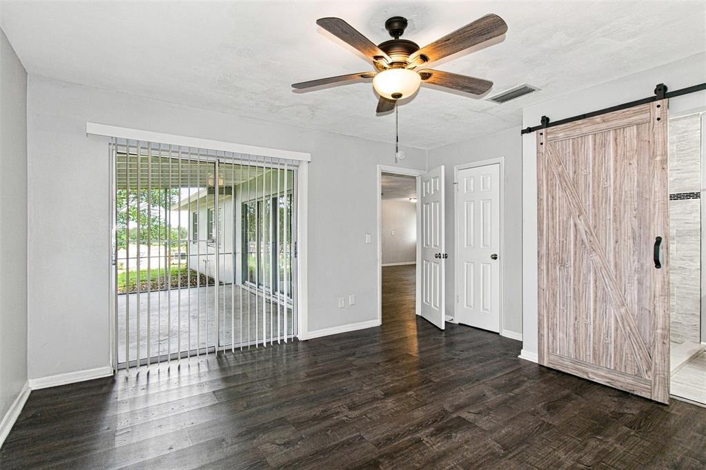 7219 CASCADE STREET, SPRING HILL, FL — photo 5 of 16