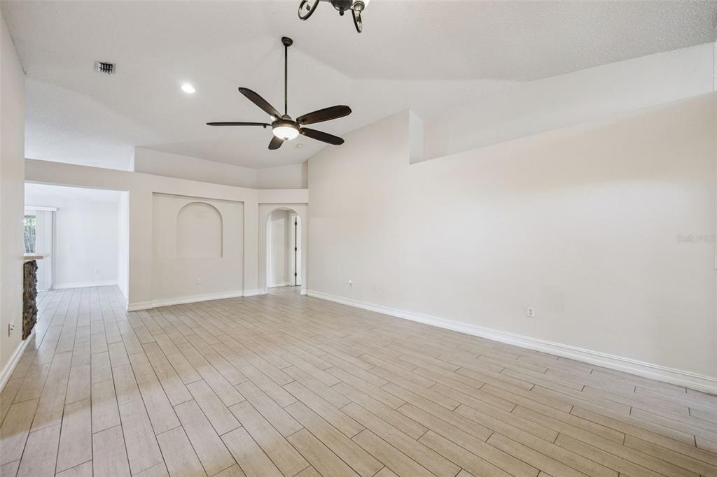 1612 MUIR CIRCLE, CLERMONT, FL — photo 5 of 30