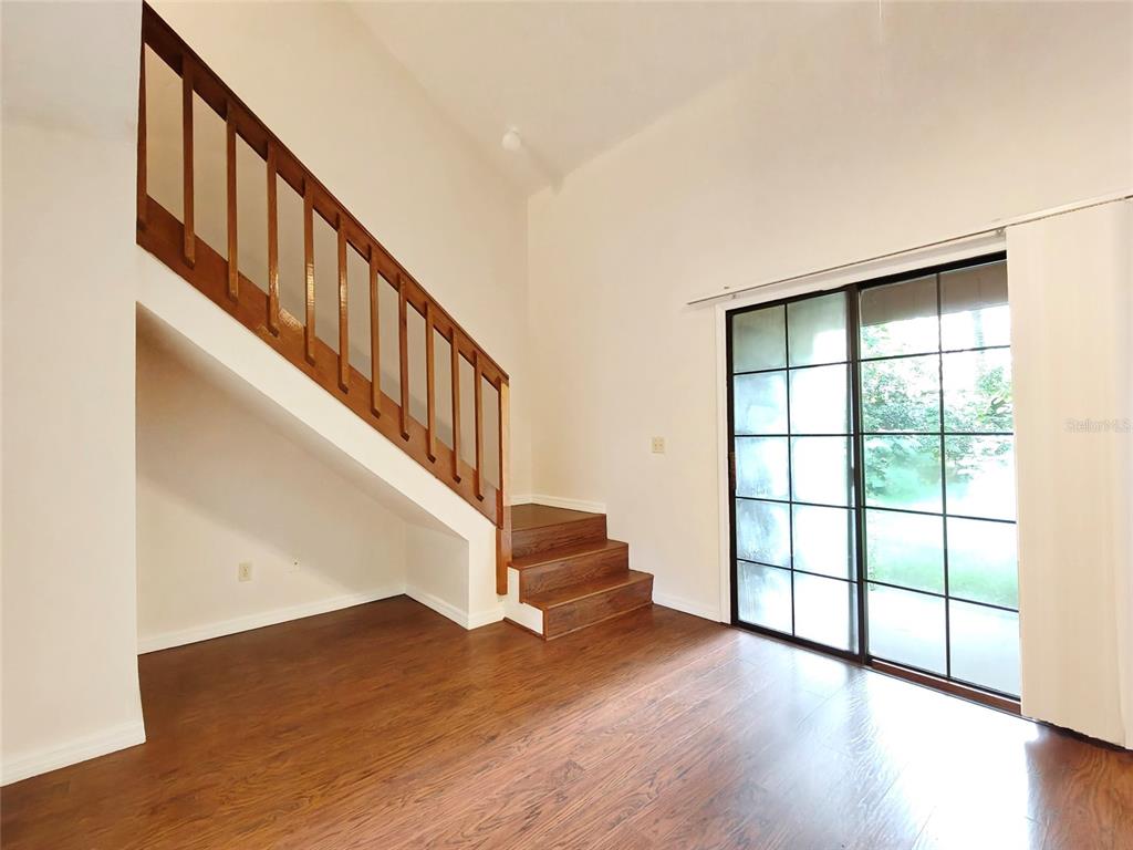 5815 SW 9TH PLACE, GAINESVILLE, FL — photo 4 of 20