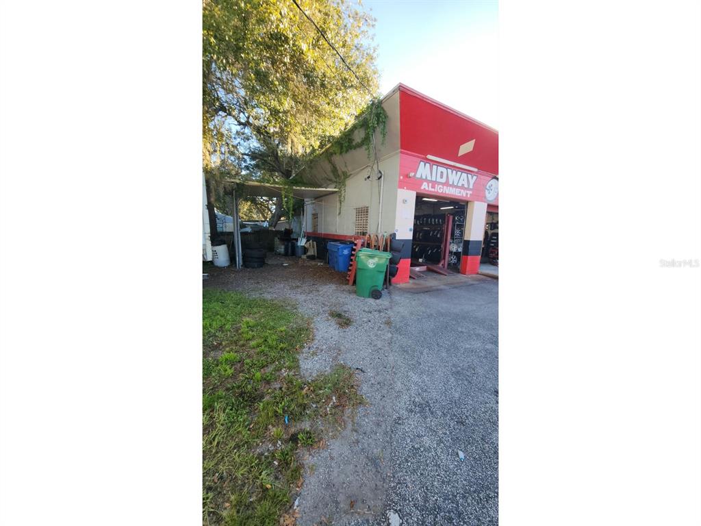 3515 N US HIGHWAY 17, DELAND, FL — photo 2 of 9