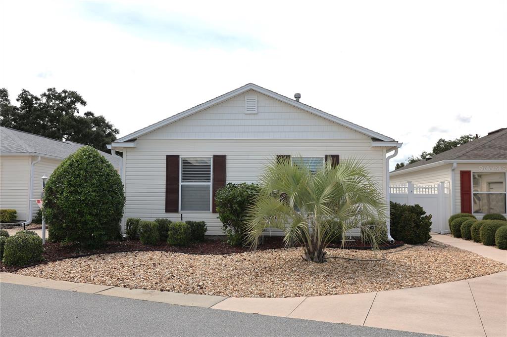 17760 SE 84TH PEYTON COURT, THE VILLAGES, FL — photo 3 of 30