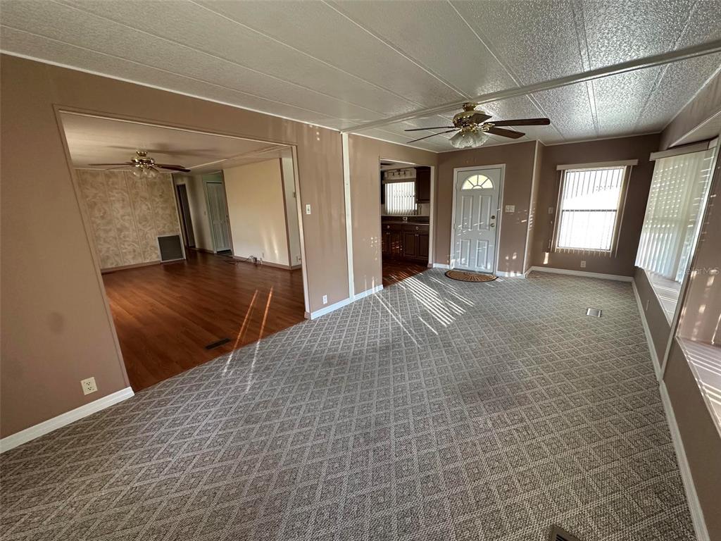 8144 RIDGE DALE AVENUE, BROOKSVILLE, FL — photo 4 of 23