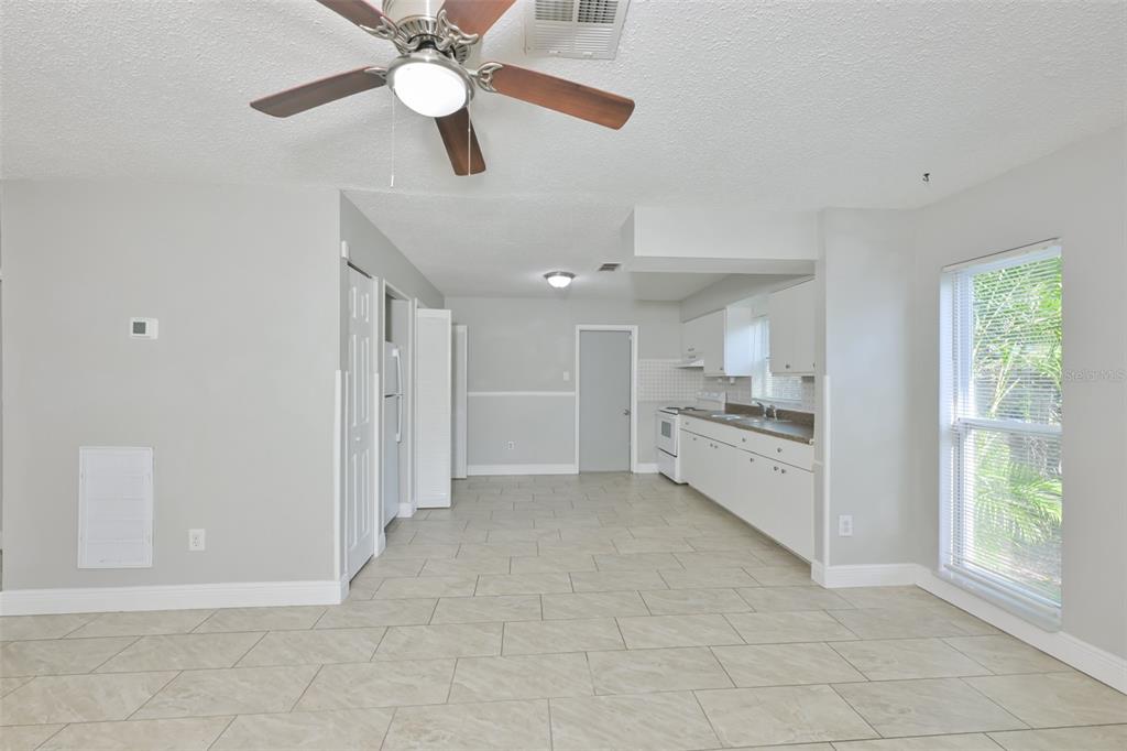 15616 AVALON AVENUE UNIT 2, CLEARWATER, FL — photo 5 of 30