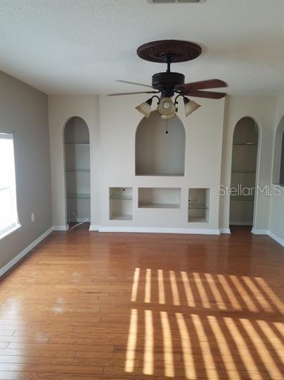 680 BASINGSTOKE COURT, KISSIMMEE, FL — photo 5 of 25