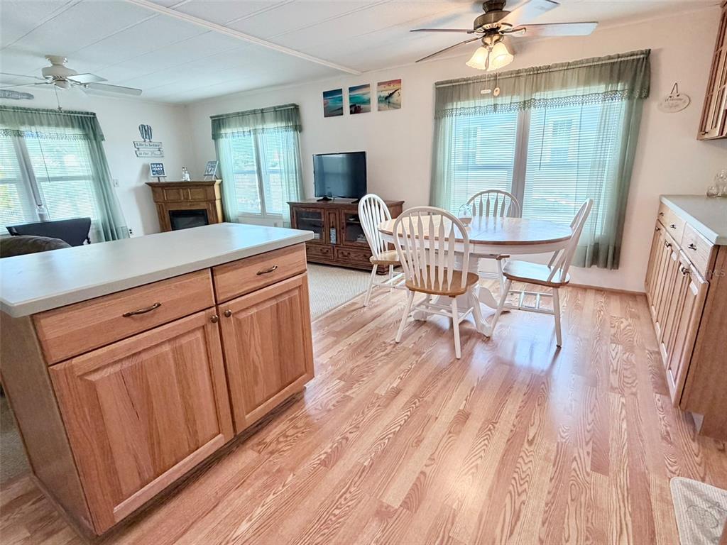 2068 CA D ORO DRIVE, SARASOTA, FL — photo 5 of 29