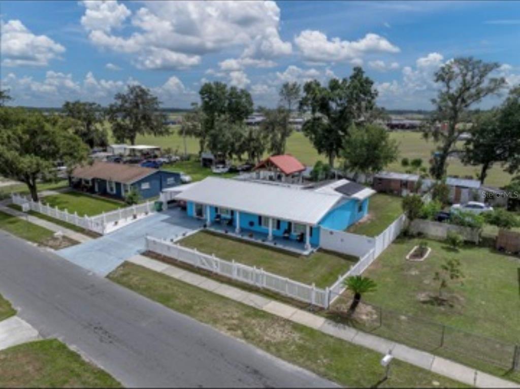 39352 LINCOLN AVENUE, ZEPHYRHILLS, FL — photo 3 of 30