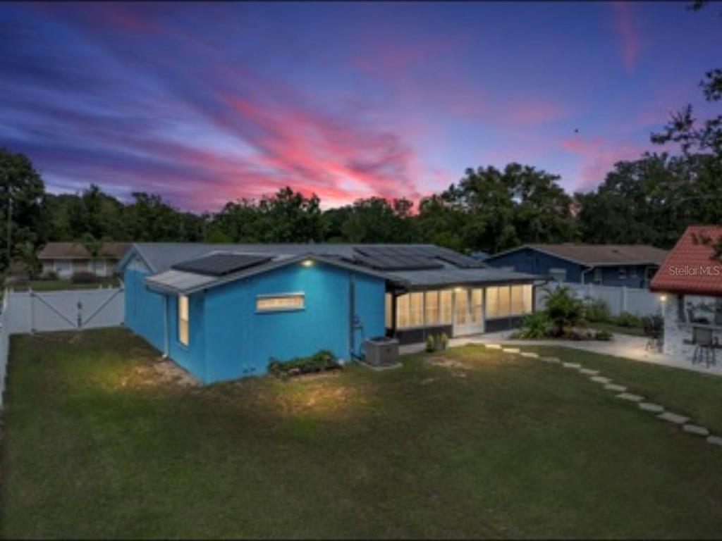39352 LINCOLN AVENUE, ZEPHYRHILLS, FL — photo 5 of 30