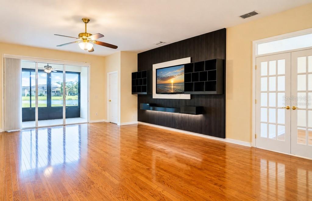 8318 SUMMER GREENS TERRACE, BRADENTON, FL — photo 2 of 16