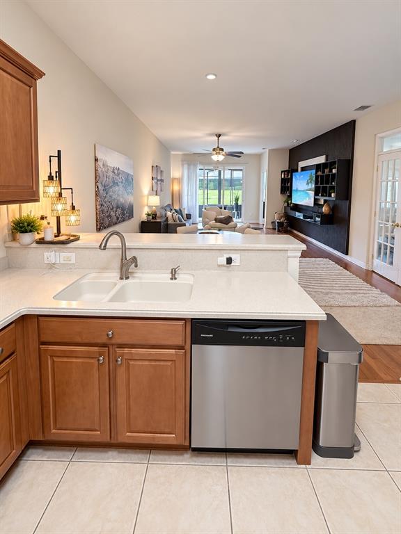 8318 SUMMER GREENS TERRACE, BRADENTON, FL — photo 5 of 16