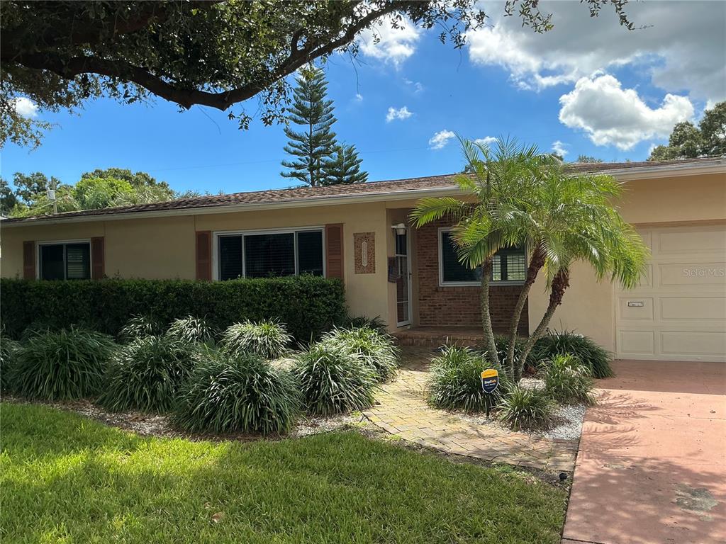5248 15TH AVENUE N, ST PETERSBURG, FL — photo 3 of 46