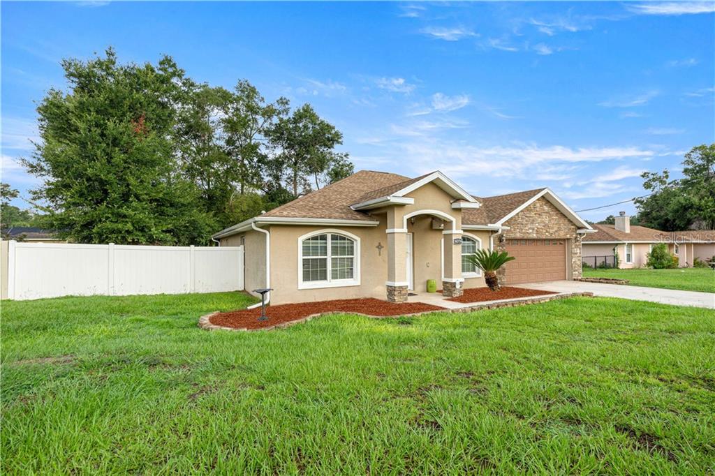 16376 SE 81st COURT, SUMMERFIELD, FL — photo 3 of 30