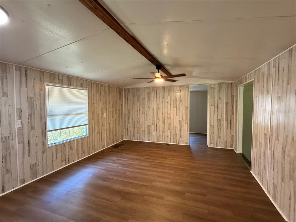 1583 CR 435, LAKE PANASOFFKEE, FL — photo 5 of 17