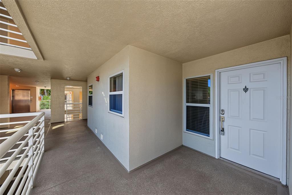 6083 BAHIA DEL MAR CIRCLE UNIT 362, ST PETERSBURG, FL — photo 3 of 47