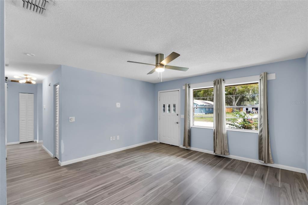 207 ELAINE DRIVE, AUBURNDALE, FL — photo 3 of 15