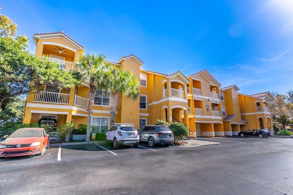 8848 VILLA VIEW CIRCLE UNIT 304