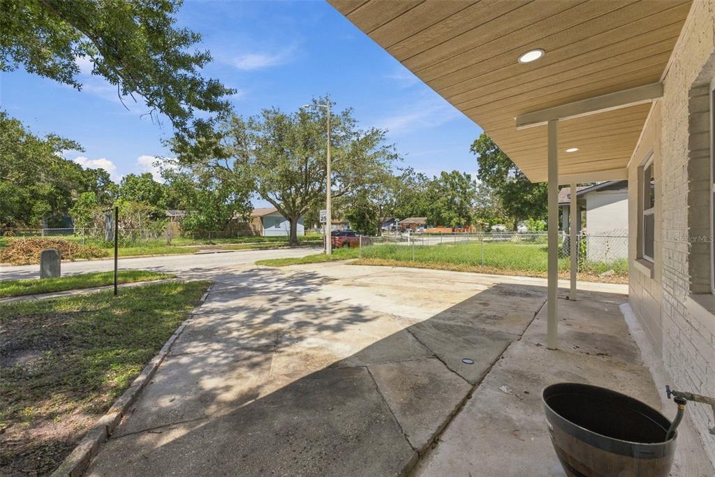 1321 LESCOT LANE, ORLANDO, FL — photo 4 of 30