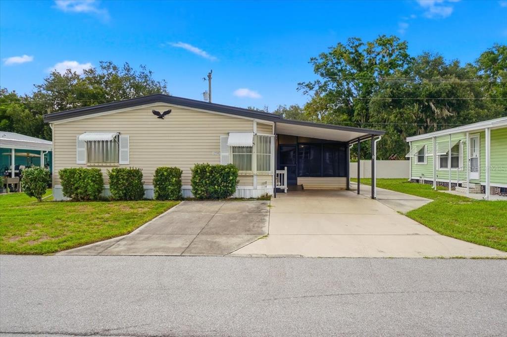 1794 FOX HILL DRIVE