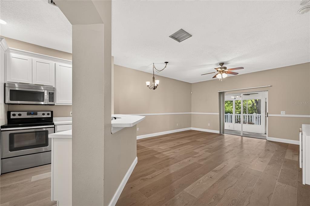 4319 DEERMONT CIRCLE, TAMPA, FL — photo 4 of 30