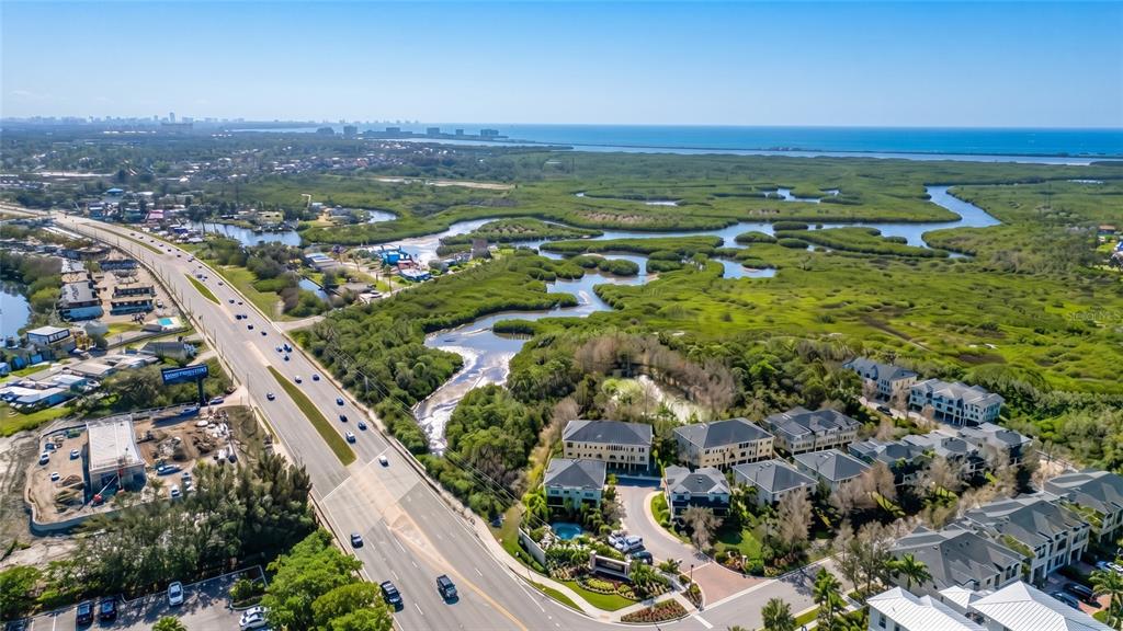 9705 BAY GROVE LANE, TAMPA, FL — photo 4 of 30