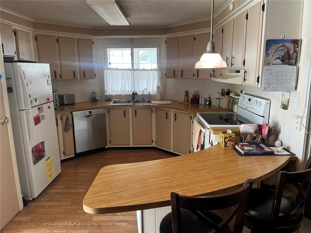 192 PHILADELPHIA BOULEVARD UNIT 9, PALM HARBOR, FL — photo 2 of 14