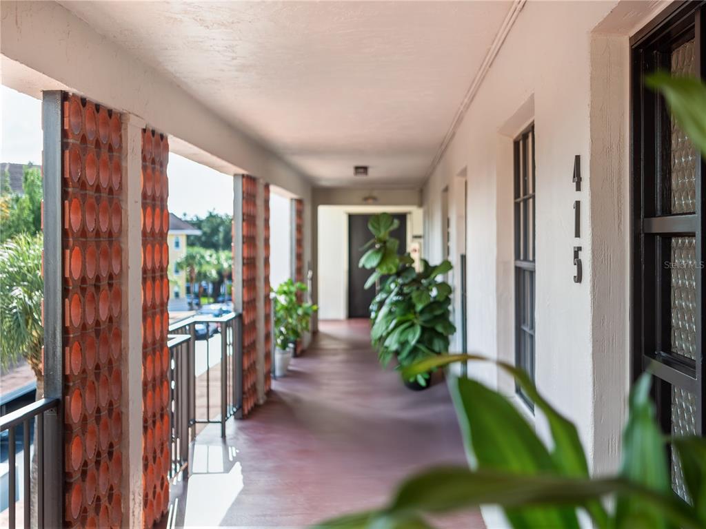 100 S INTERLACHEN AVENUE UNIT 415