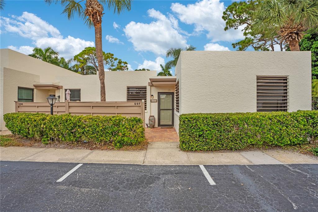 597 LAKESIDE DRIVE UNIT 205, BRADENTON, FL — photo 2 of 30