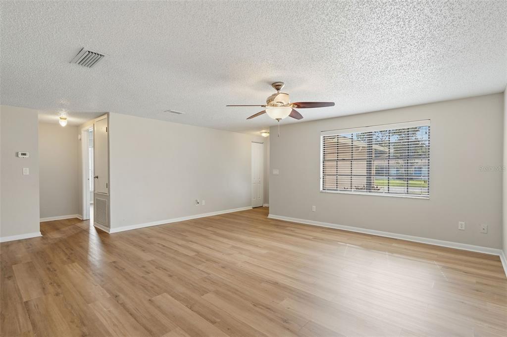 1417 FOGGY RIDGE PARKWAY, LUTZ, FL — photo 4 of 24