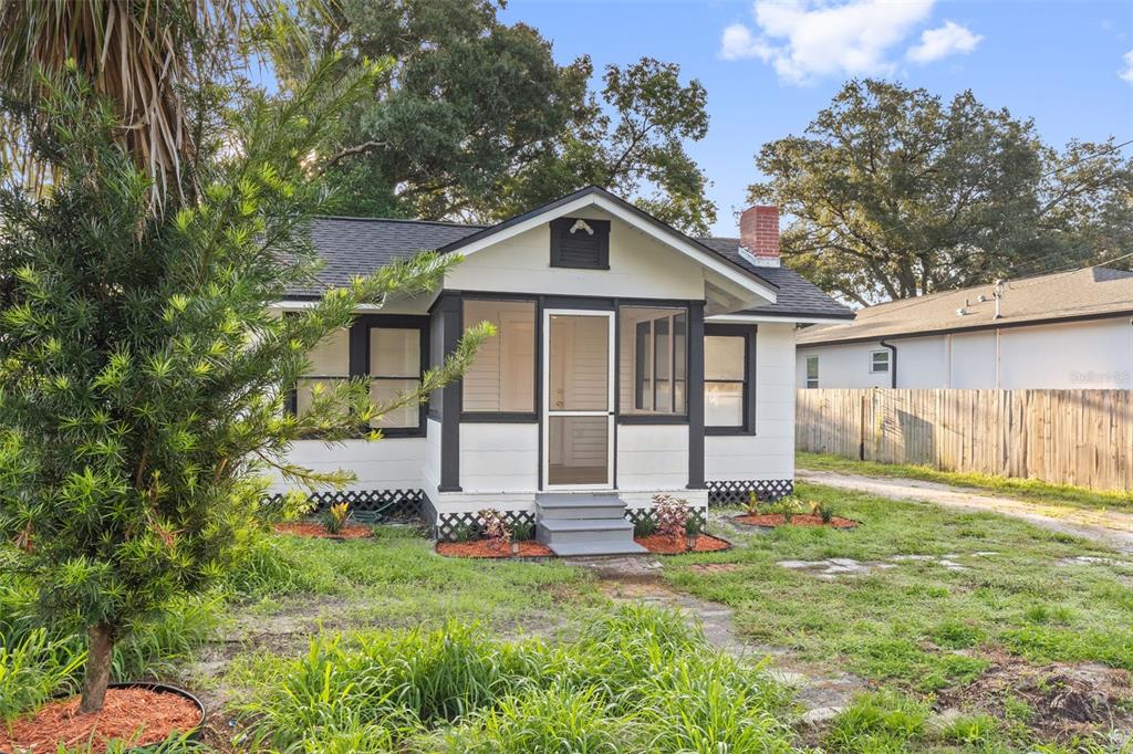 8705 N 13TH STREET, TAMPA, FL — photo 2 of 21