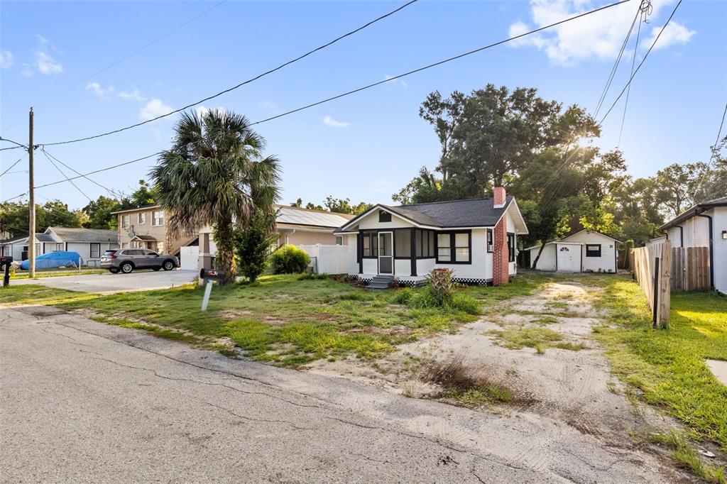 8705 N 13TH STREET, TAMPA, FL — photo 5 of 21