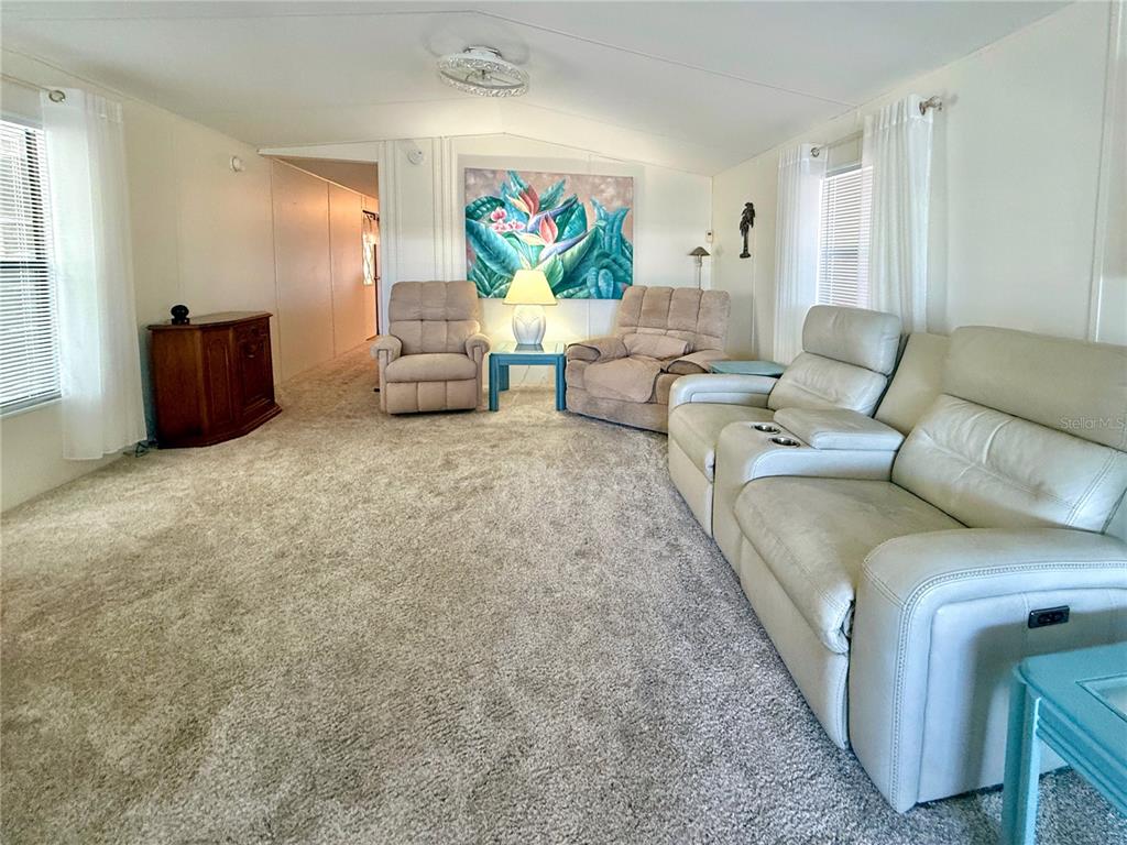 242 S PORT ROYAL LANE, APOLLO BEACH, FL — photo 3 of 23