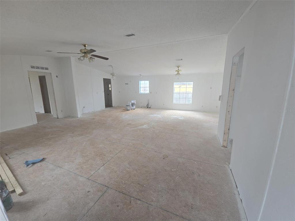 10012 INDIANA STREET, GIBSONTON, FL — photo 5 of 15
