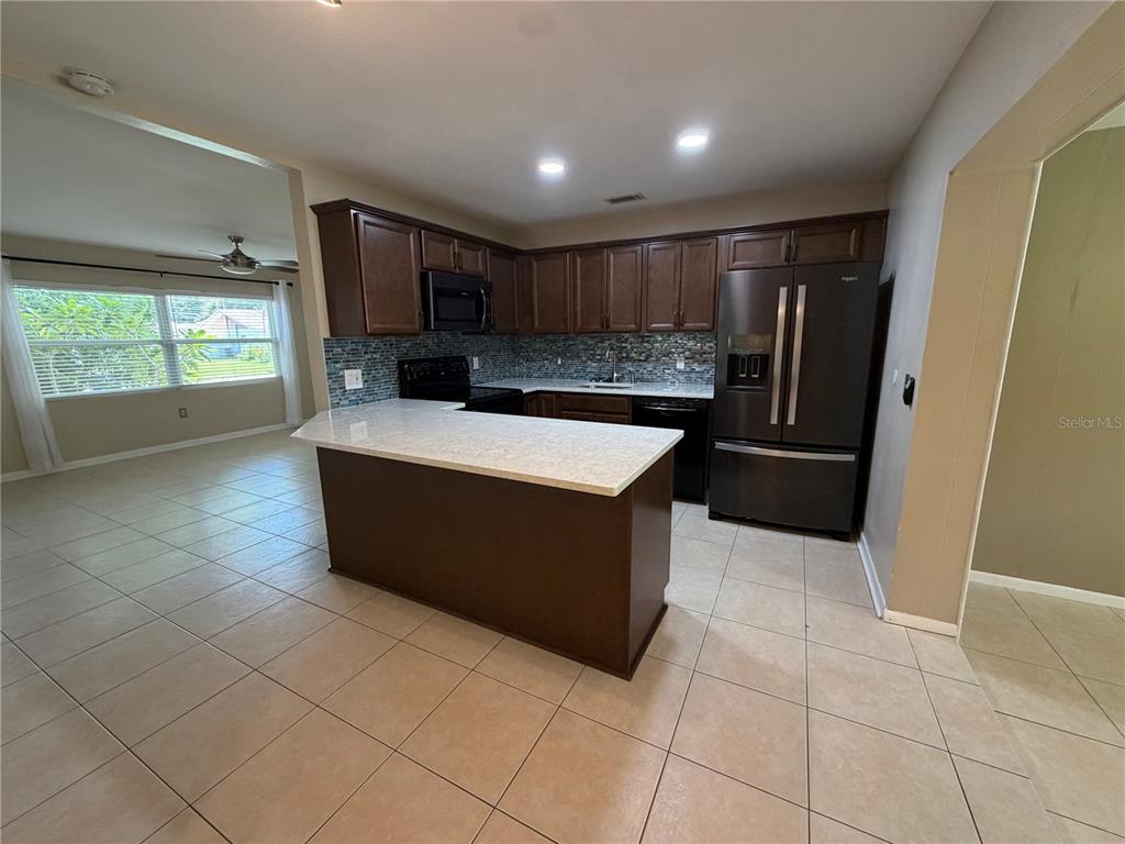 11596 116TH STREET, LARGO, FL — photo 5 of 30