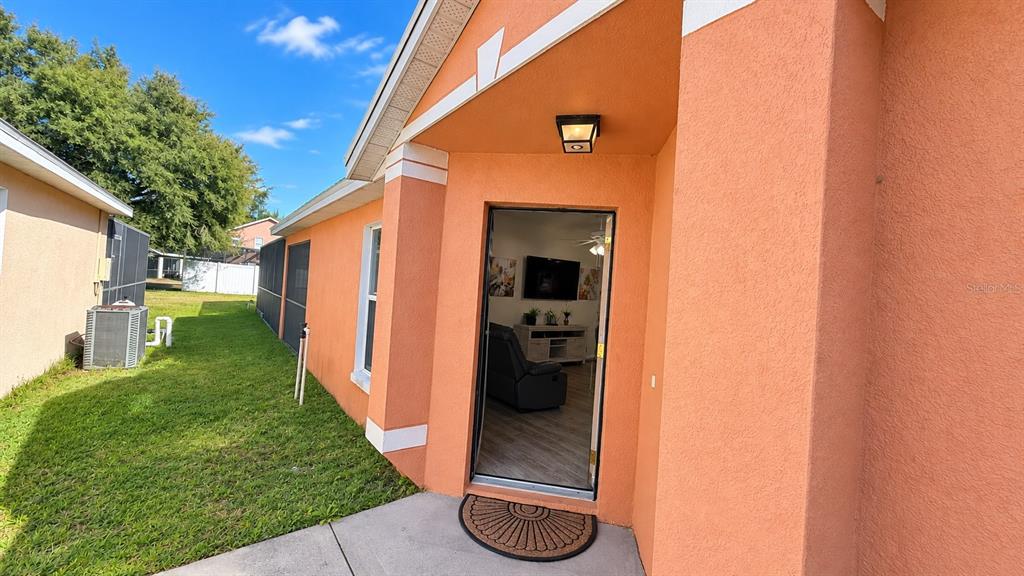 314 SCRUB JAY WAY, DAVENPORT, FL — photo 5 of 28