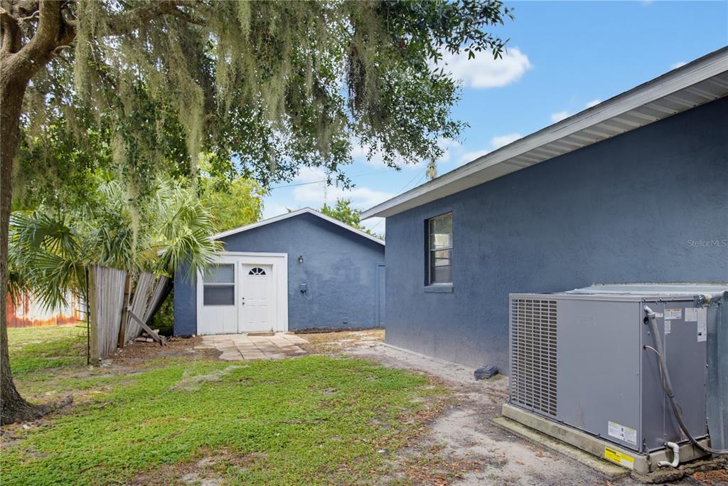 33 W HERRICK DRIVE, EUSTIS, FL — photo 5 of 30