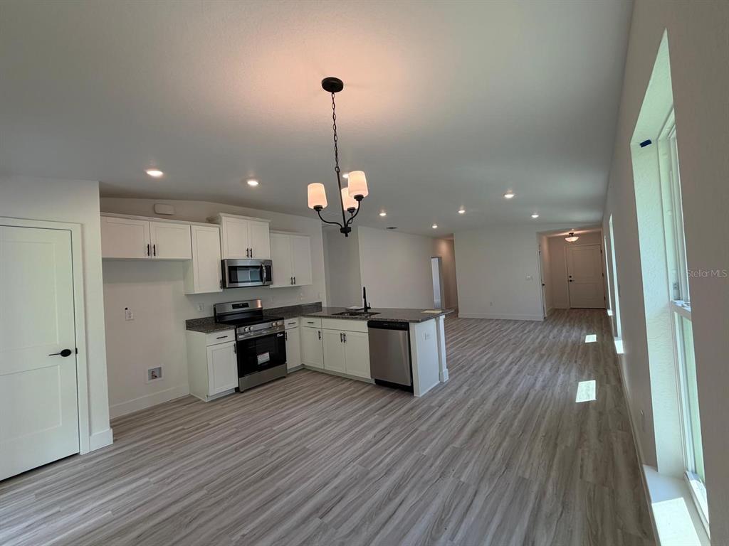 2230 NW 23RD LOOP, OCALA, FL — photo 3 of 12