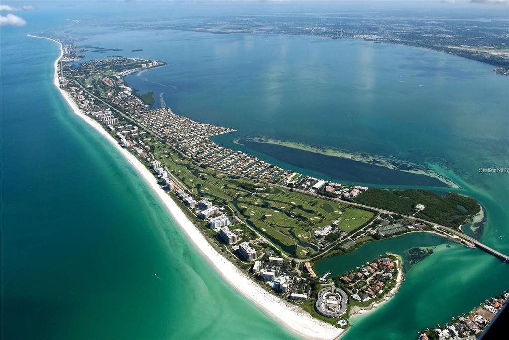 96 TWIN SHORES BOULEVARD, LONGBOAT KEY, FL — photo 5 of 9