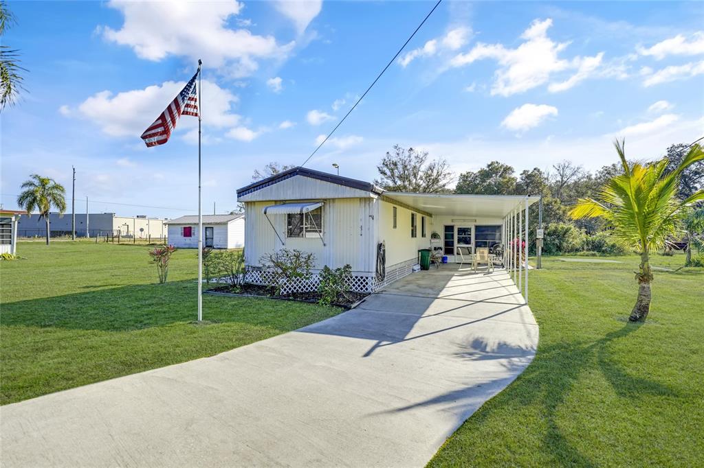 2350 SE RACKEWEG STREET