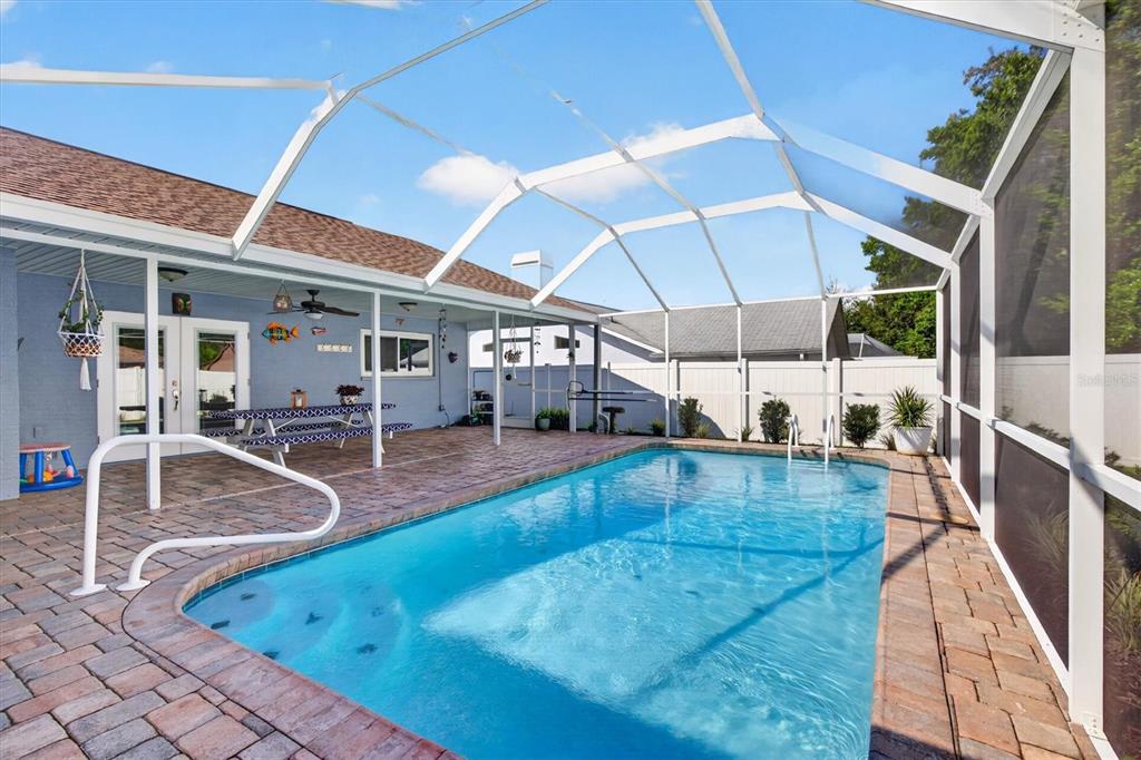 8185 SPANISH OAK DRIVE, SPRING HILL, FL — photo 2 of 52
