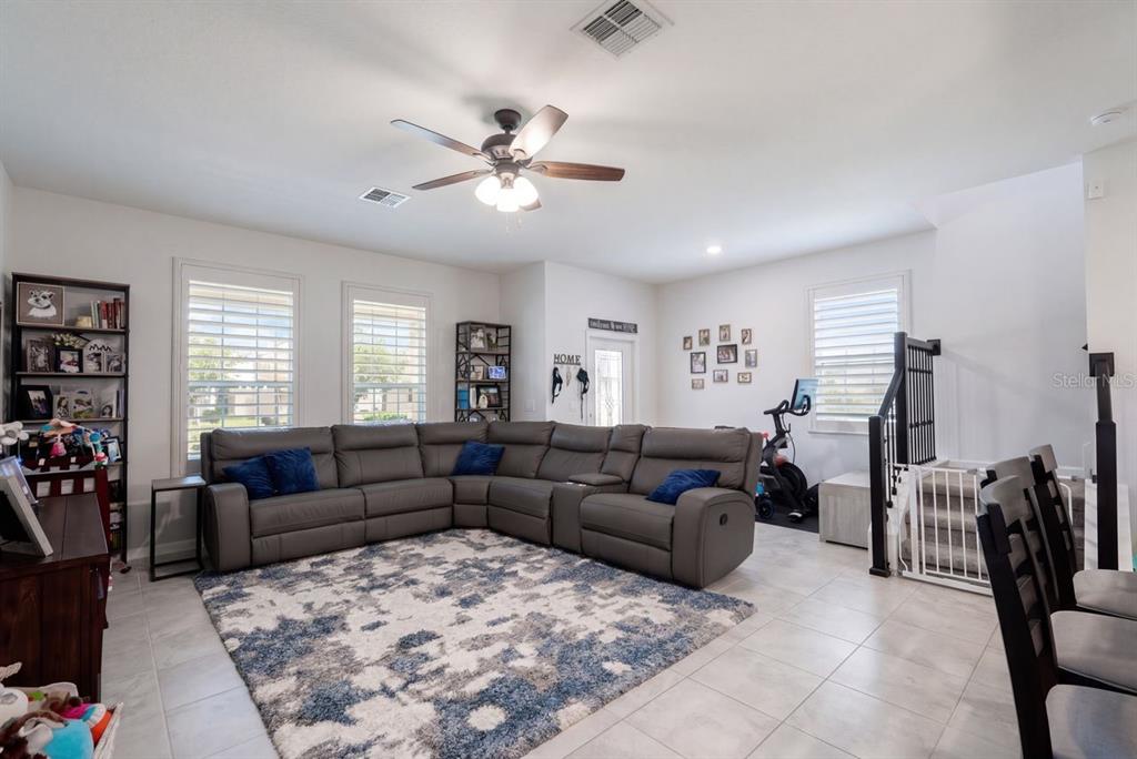 17126 QUICKSILVER AVENUE, WINTER GARDEN, FL — photo 3 of 38