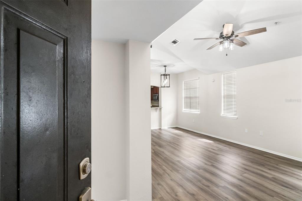 1321 ARBOR VISTA LOOP UNIT 321, LAKE MARY, FL — photo 3 of 33