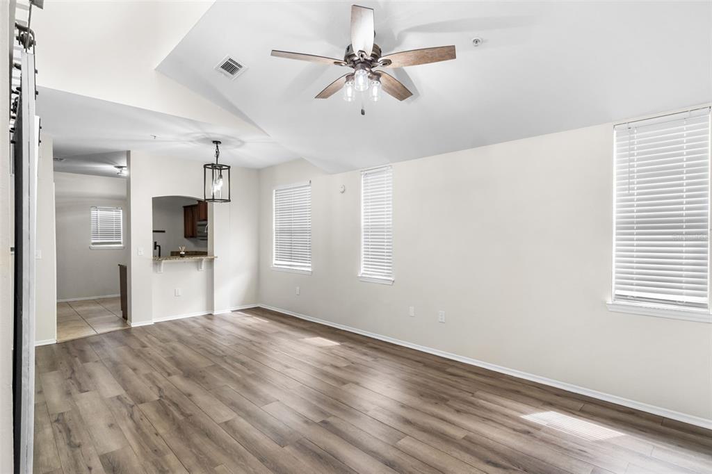 1321 ARBOR VISTA LOOP UNIT 321, LAKE MARY, FL — photo 5 of 33