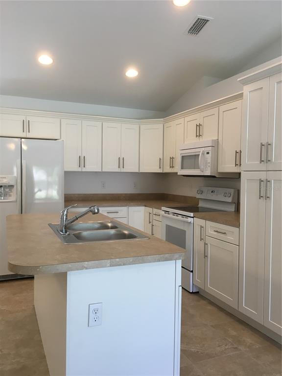 1425 5TH AVENUE, DELAND, FL — photo 4 of 13