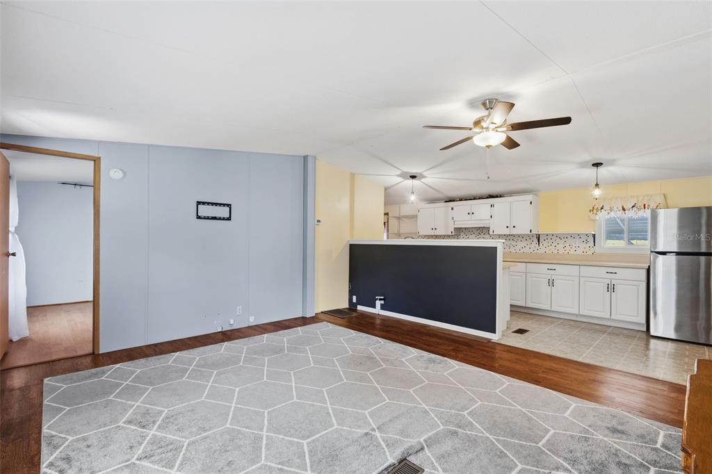 13250 NE 16TH AVENUE, TRENTON, FL — photo 5 of 30