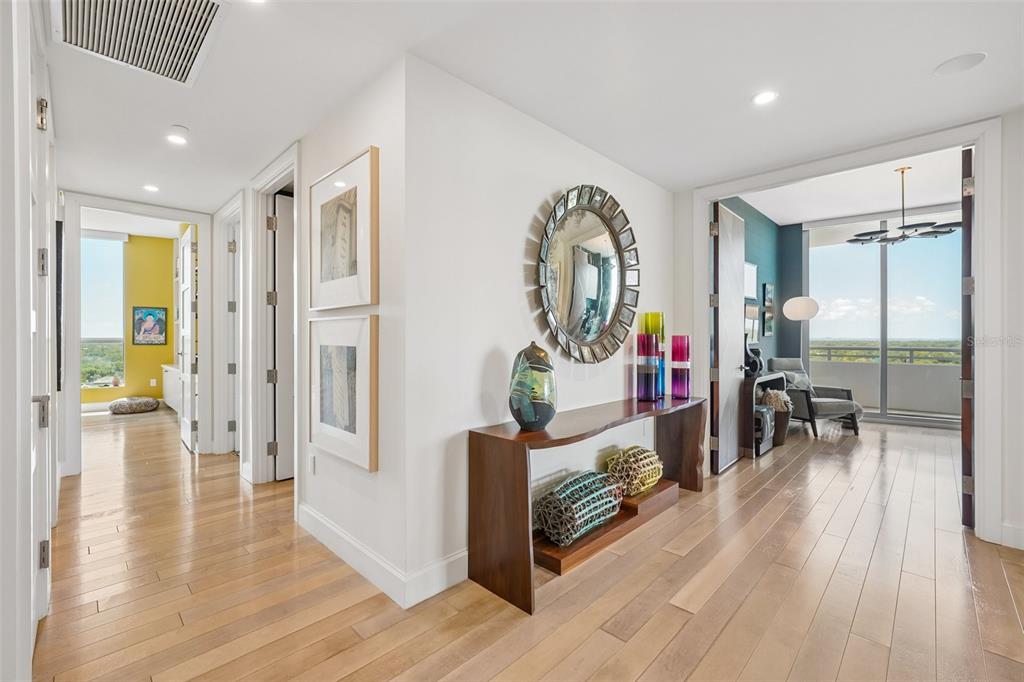 3401 BAYSHORE BOULEVARD UNIT 1204, TAMPA, FL — photo 5 of 30