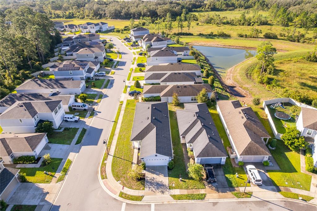 240 MILES COURT, DAVENPORT, FL — photo 4 of 27