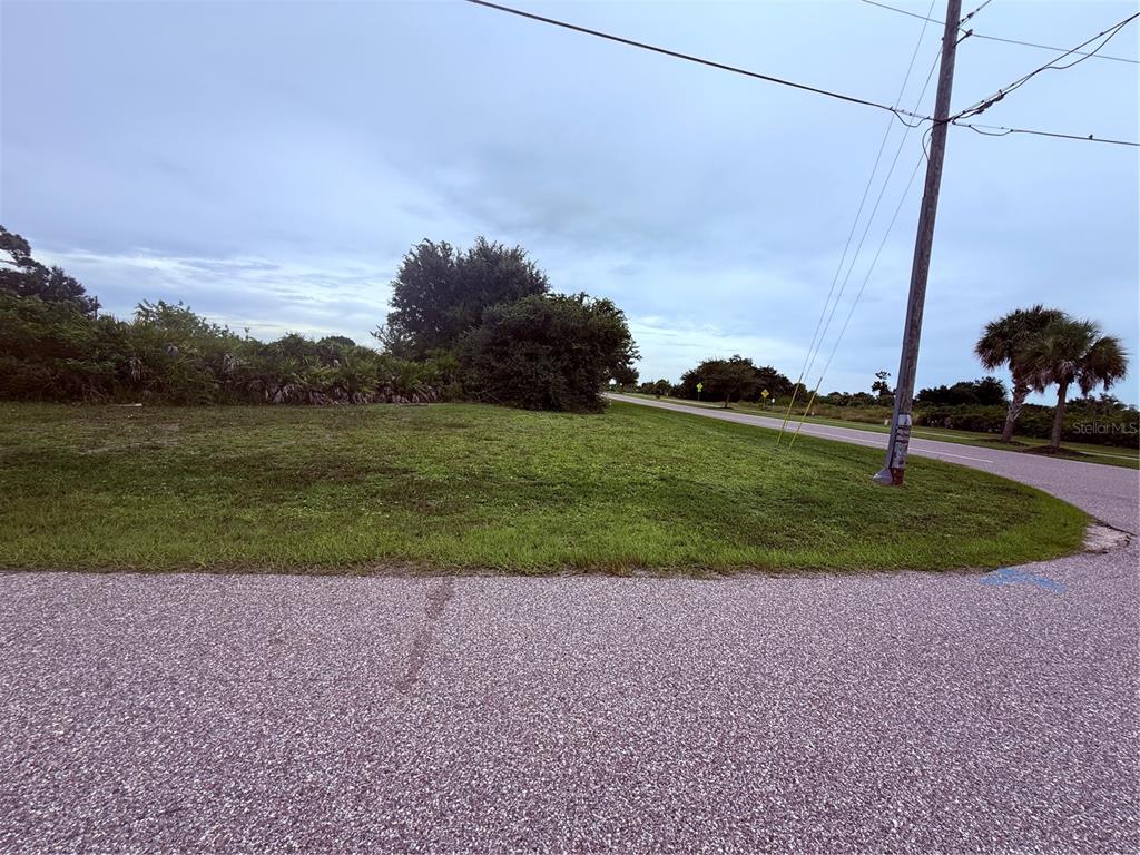 101 WRIGHT DRIVE, ROTONDA WEST, FL — photo 5 of 6